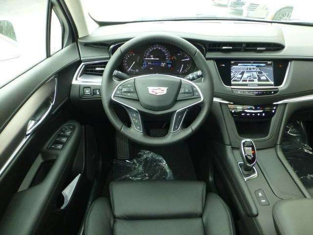 2017 Cadillac XT5 Premium Luxury 4dr SUV